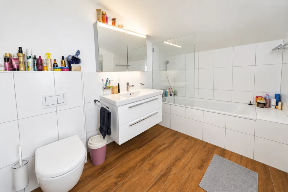 Maison unifamiliale de 6,5 pièces avec jardin, cheminée et panorama montagnard – photo 8 sur 12