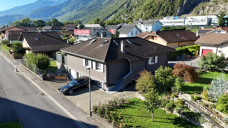 Casa indipendente spaziosa con vista sulle montagne a Vionnaz – foto 3 di 9