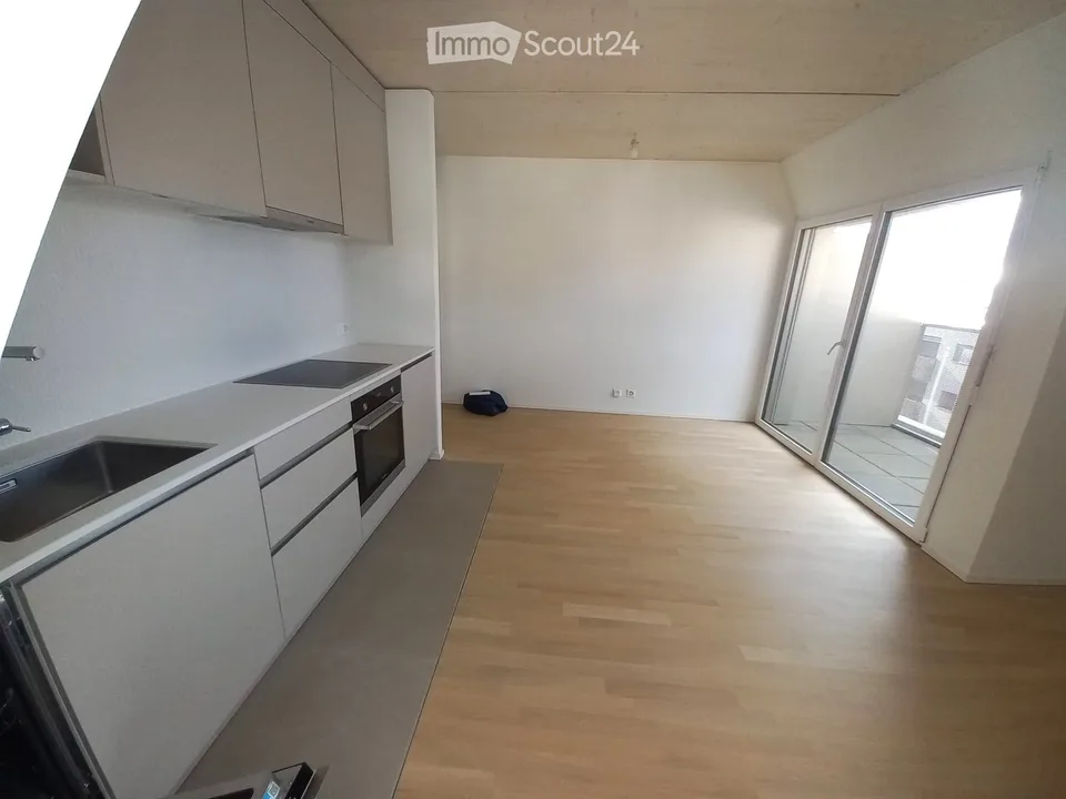 Helles und modernes Studio mit Balkon in Lausanne – Foto 4 von 5