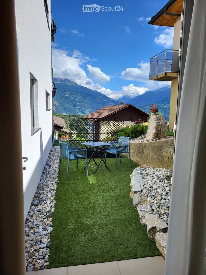 Studio teilweise möbliert, neu – Foto 2 von 5
