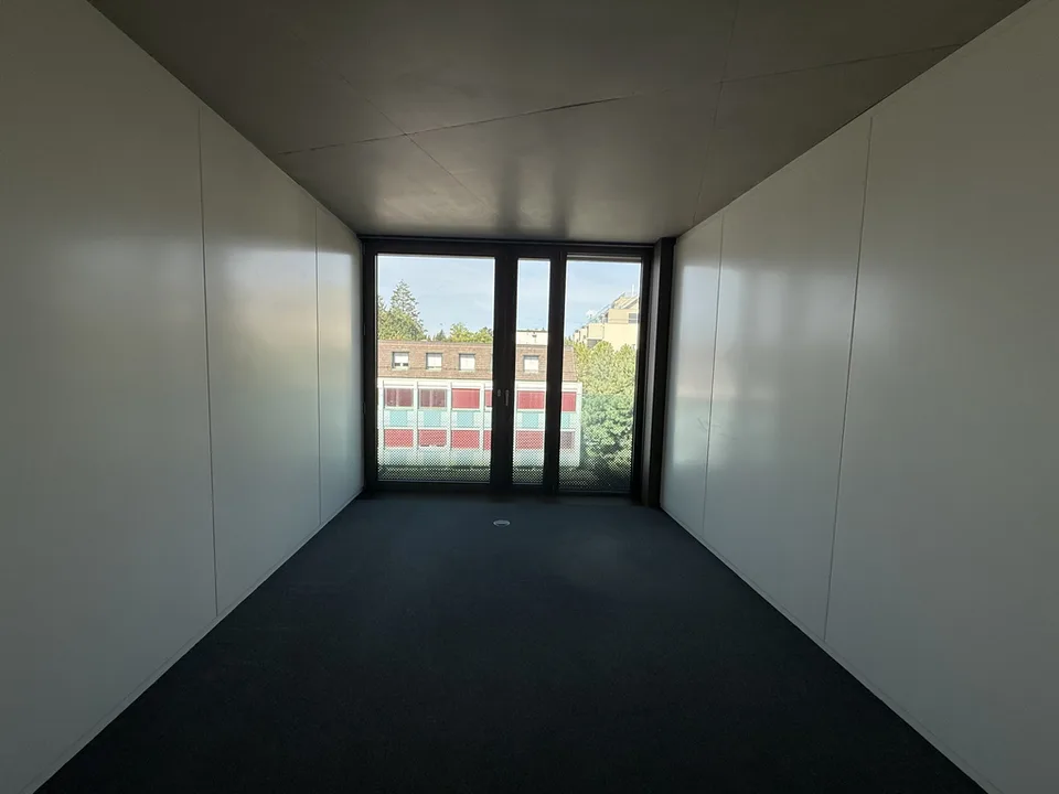 ESPACE COMMERCIAL MODULABLE À LOUER – photo 9 sur 11