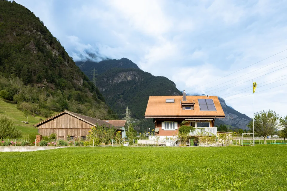 Einfamilienhaus mit Umschwung in Erstfeld – Foto 3 von 22