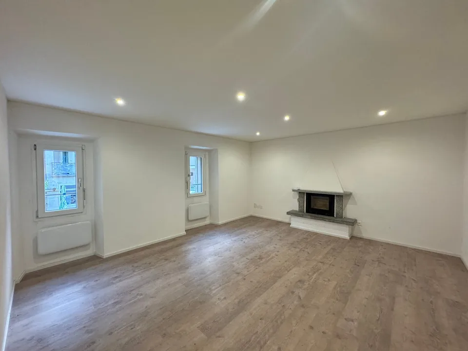 Immeuble à revenu à Bodio – photo 2 sur 12
