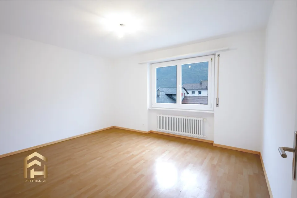 Emménager et se sentir chez soi : appartement spacieux de 3,5 pièces rénové – photo 4 sur 12