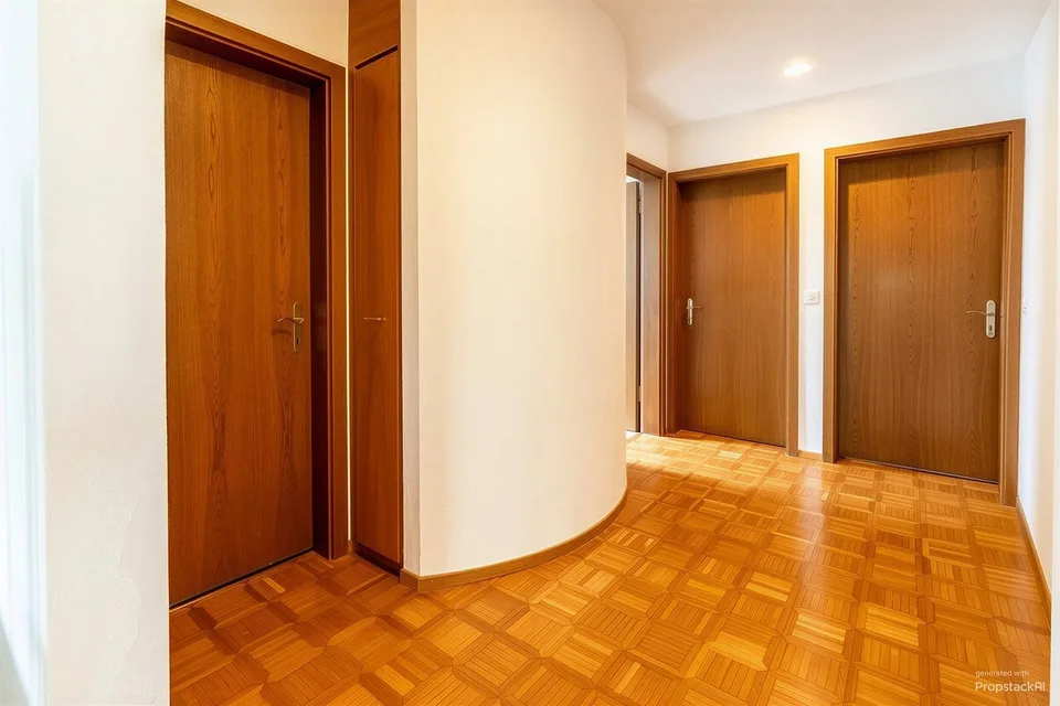 Mehrfamilienhaus mit drei Wohneinheiten im familienfreundlichen Quarti – Foto 10 von 13