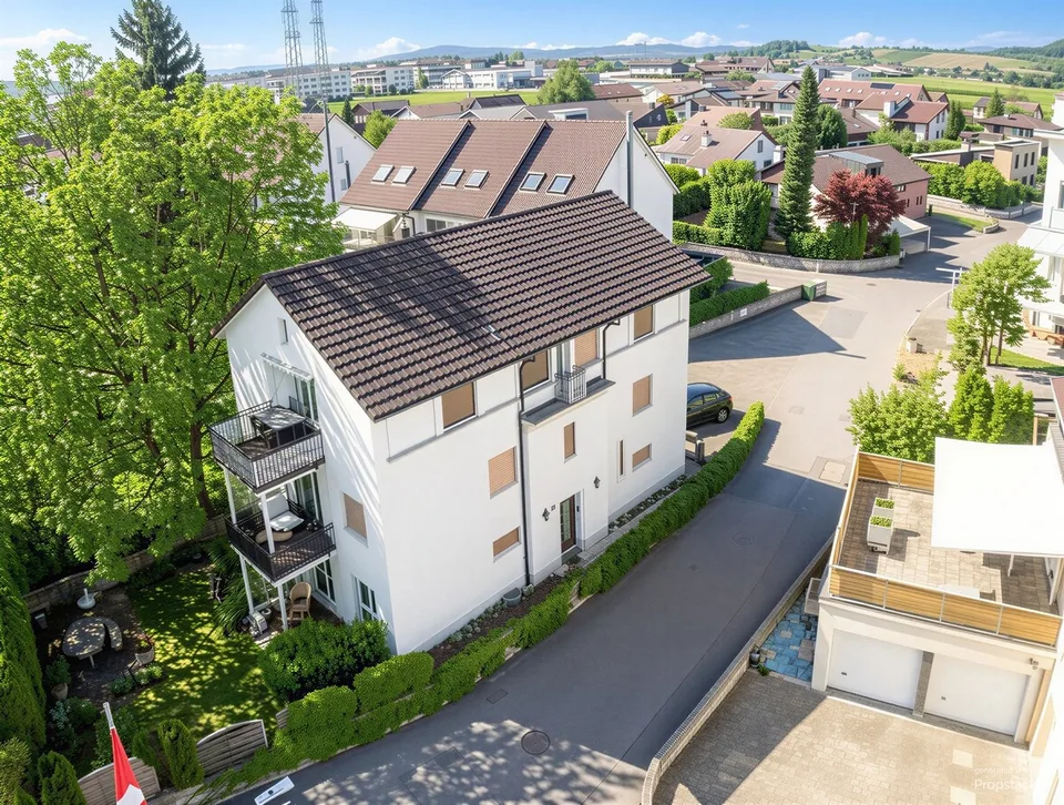 Mehrfamilienhaus mit drei Wohneinheiten im familienfreundlichen Quarti – Foto 4 von 13