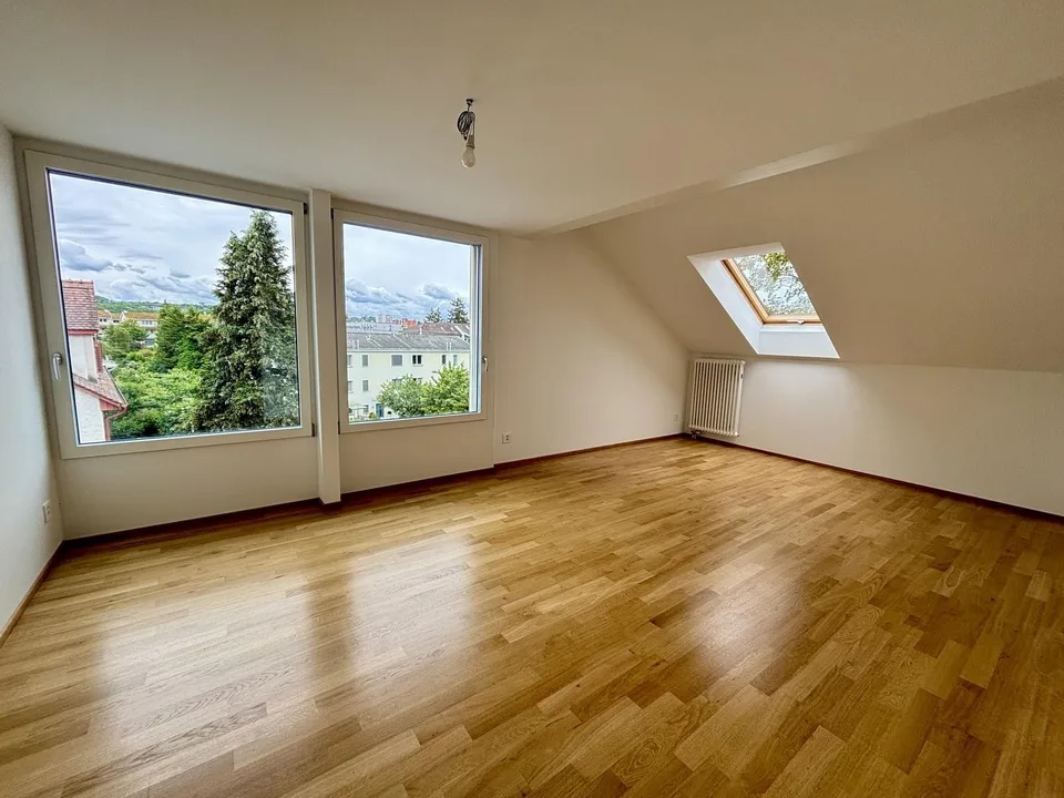 Elegante Maisonette-Dachwohnung mit Aussicht und Smart Home – Foto 5 von 13