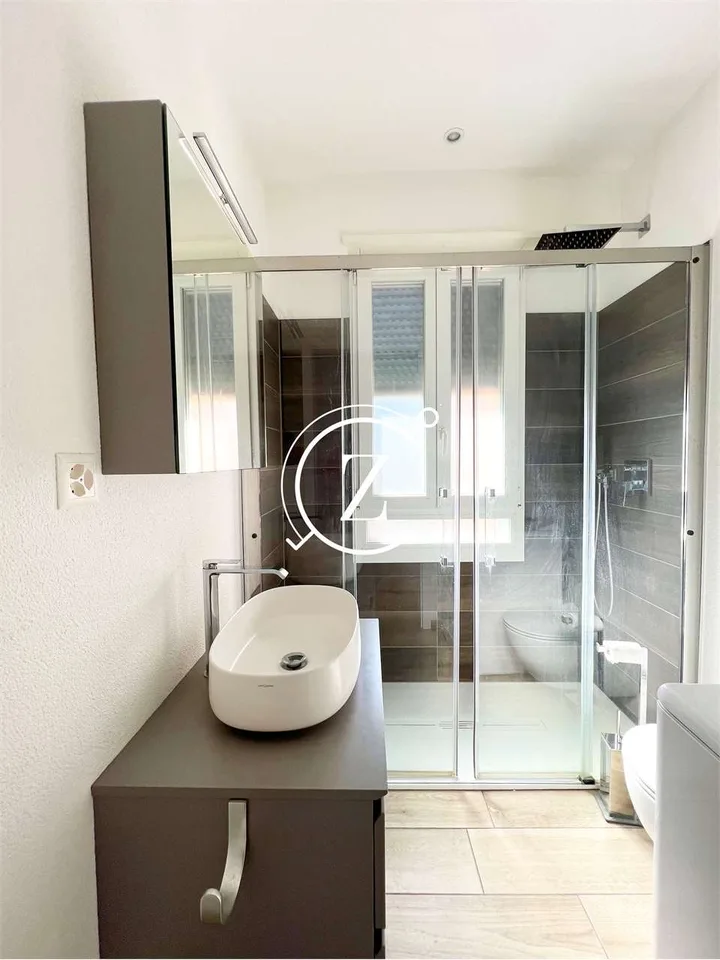 Wohnung 2.5 komplett renoviert mit Seeblick in Lugano – Foto 3 von 7