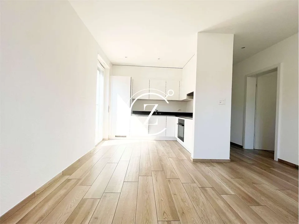 Wohnung 2.5 komplett renoviert mit Seeblick in Lugano – Foto 1 von 7