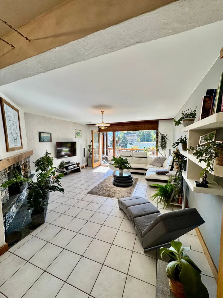 Appartement 4.5 pièces avec vue et charme alpin à Crans-Montana – photo 9 sur 9