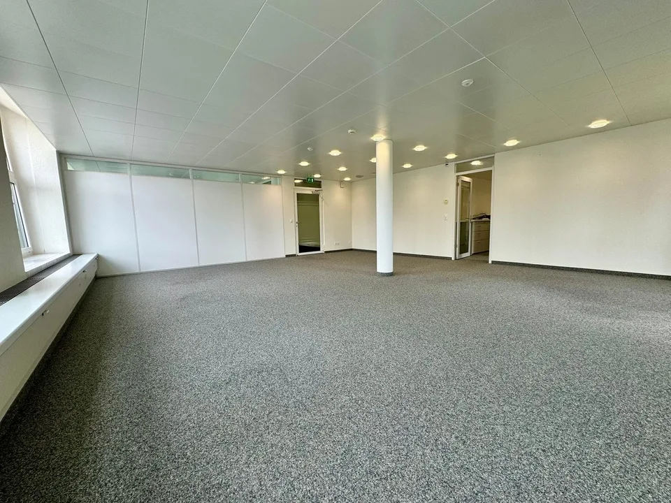 Attraktive Büroflächen mit Seesicht - befristet bis 31.12.2026 – Foto 6 von 11