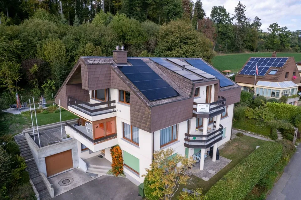 4.5 Zimmerwohnung mit Cheminée und Alpensicht – Foto 11 von 11