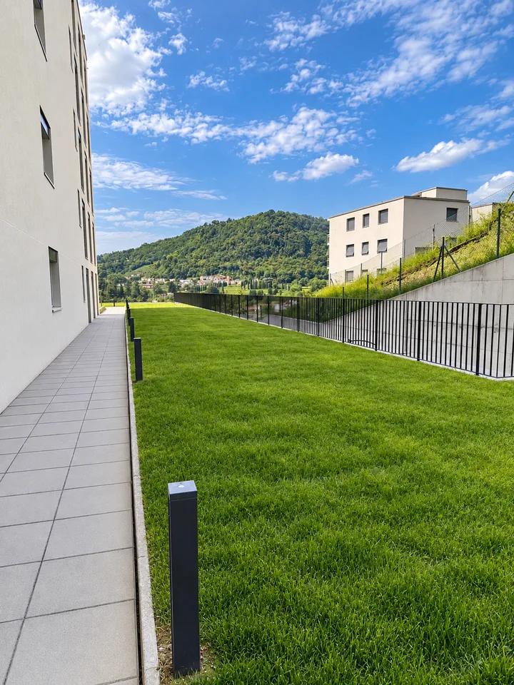 MENDRISIO | 2,5 Zimmer mit Veranda und privatem Garten sowie Parkplatz in der Tiefgarage – Foto 2 von 20