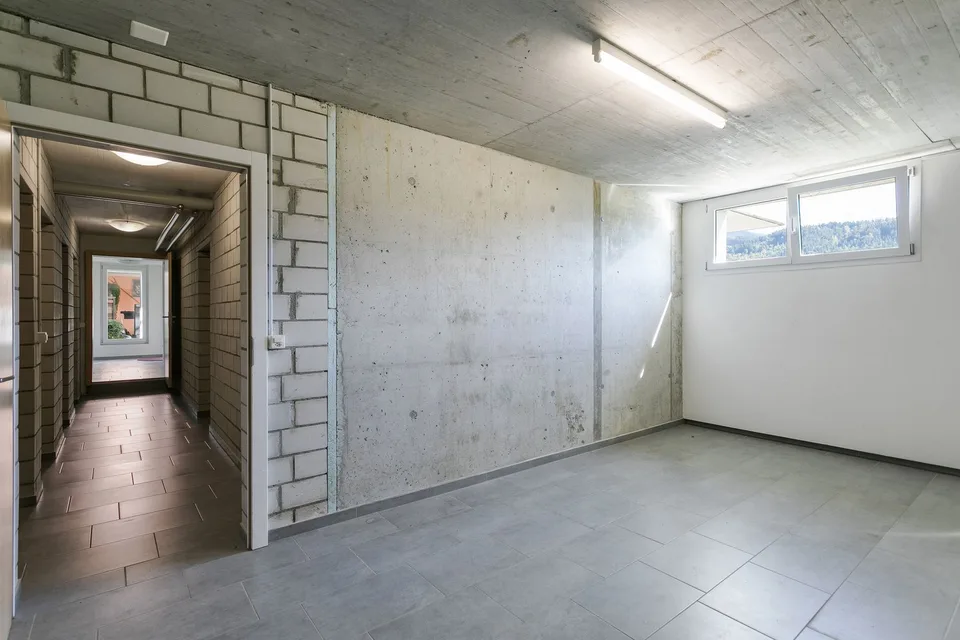 Appartement-maisonnette en attique de 5,5 pièces avec une vue panoramique sur les montagnes – photo 30 sur 30