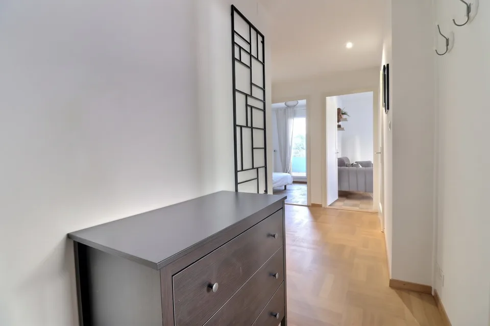 Magnifique 3.5 pièces avec chambrette entièrement meublé/Acacias – photo 2 sur 16