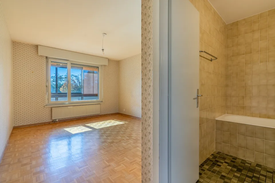 Superbes 4,5 Zimmer zu renovieren - Freiblick - U-Bahn - Absolute Ruhe – Foto 8 von 13