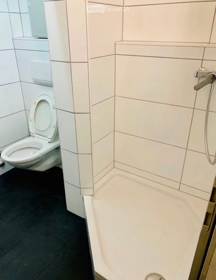 Komplett möbliertes WG Zimmer nahe Flughafen Zürich – Foto 3 von 4