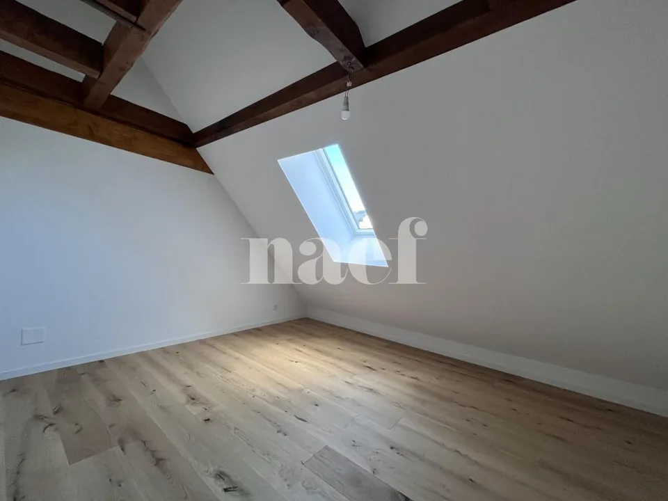 Prächtiges Duplex von 4,5 Zimmern im 4. Stock West – Foto 5 von 11