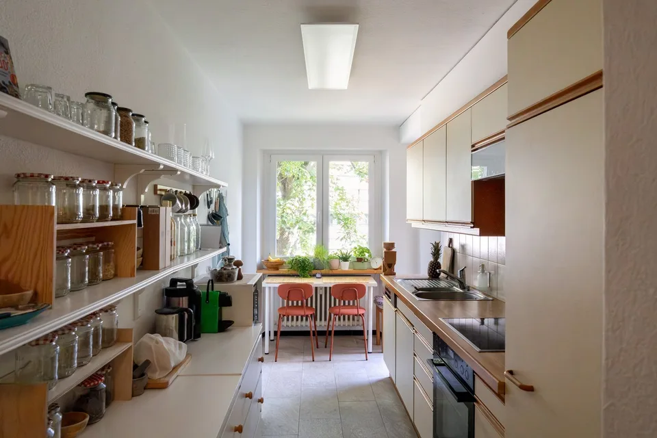 Tra le chiome degli alberi e il Reno – 4,5 locali su ca. 120 m² – foto 9 di 12