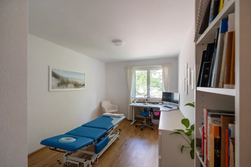 Tra le chiome degli alberi e il Reno – 4,5 locali su ca. 120 m² – foto 7 di 12