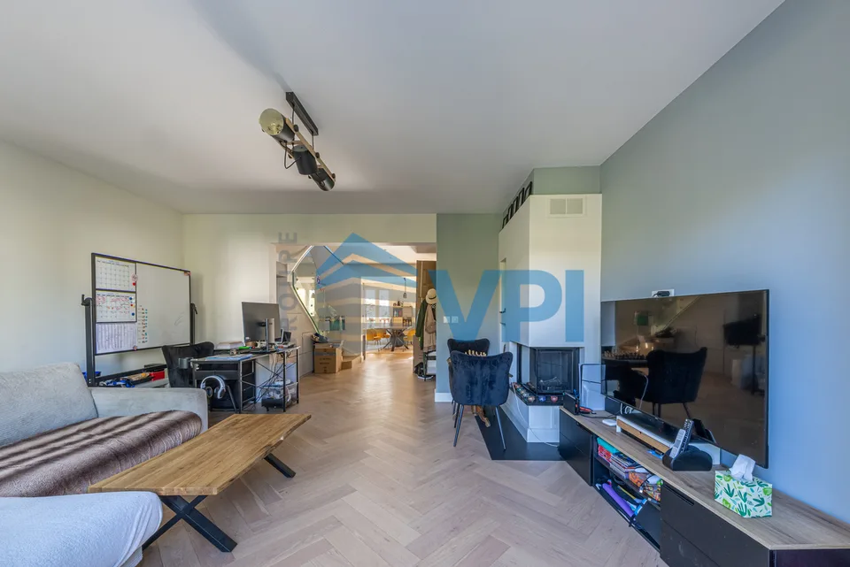 Duplex en attique magnifiquement rénové – Foto 4 von 13