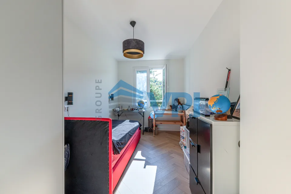 Duplex en attique magnifiquement rénové – Foto 11 von 13