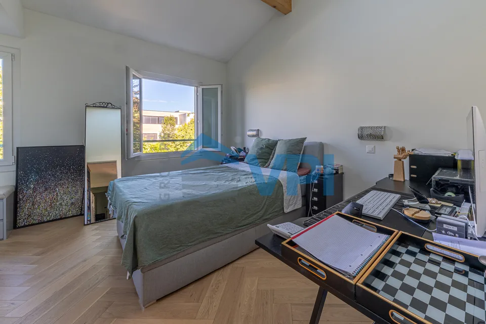 Duplex en attique magnifiquement rénové – Foto 8 von 13