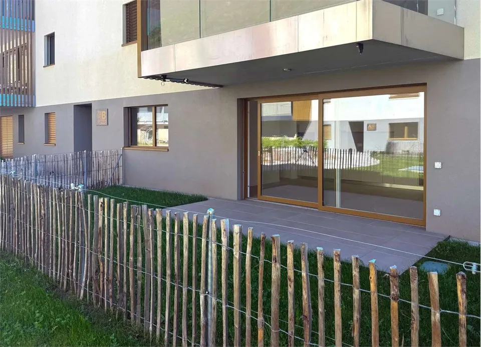 Lumino - Exklusives 2.5-Zimmer-Wohnung mit privatem Garten – Foto 5 von 6
