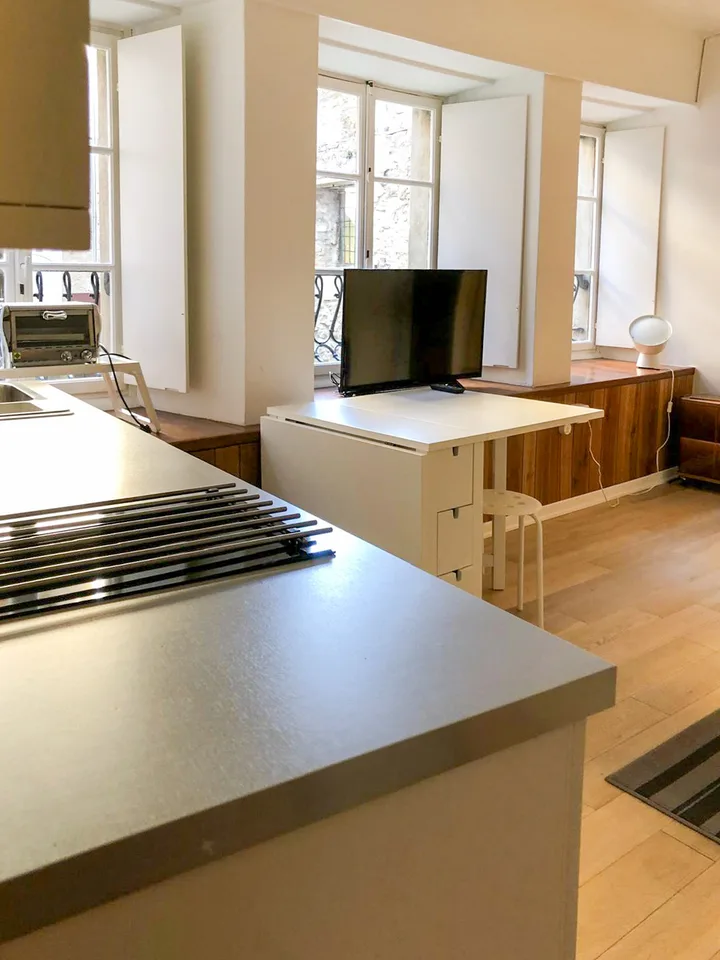 MONOLOCALE MIT INNENHOF IM PRESTIGEVOLLEN PALAZZO TORRIANI – Foto 5 von 10