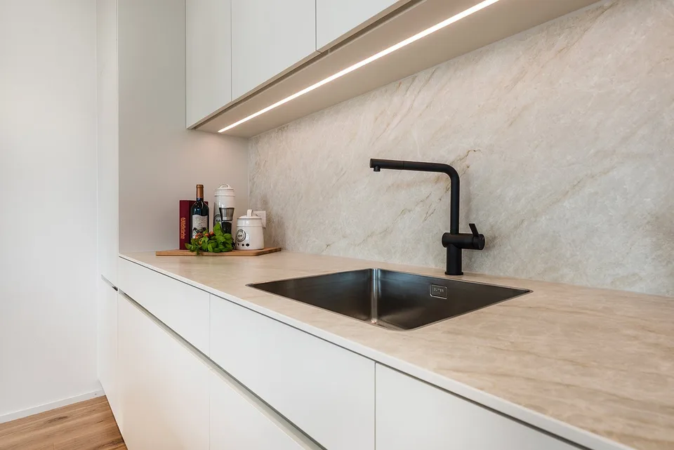 Moderne, de haute qualité et avec beaucoup d'espace – photo 4 sur 17