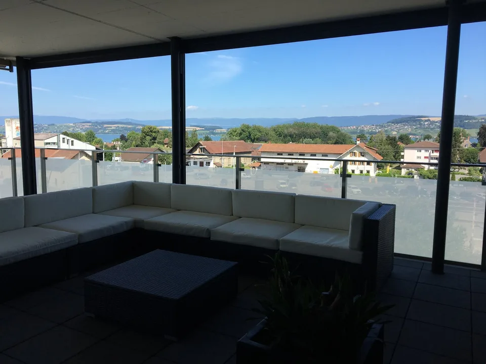 Exklusive Wohnung mit grosser Terrasse an zentraler Lage – Foto 14 von 16