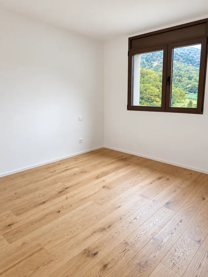 Wunderschönes Dachgeschoss mit 3.5 Zimmern und Panoramablick in Lumino – Foto 6 von 11