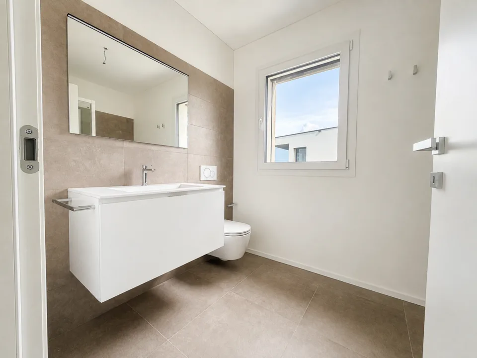 Neue 3,5-Zimmer-Wohnung mit Terrasse – Foto 3 von 3