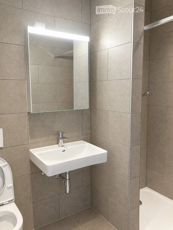 6 Zimmer 132 m2, 7. Etage, 4 Schlafzimmer, 2 Balkone, Blick auf Salève – Foto 11 von 13