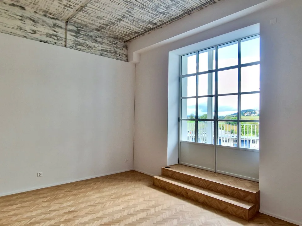 Loft moderno 3 locali con fascino industriale e vasca da bagno indipendente – foto 9 di 13