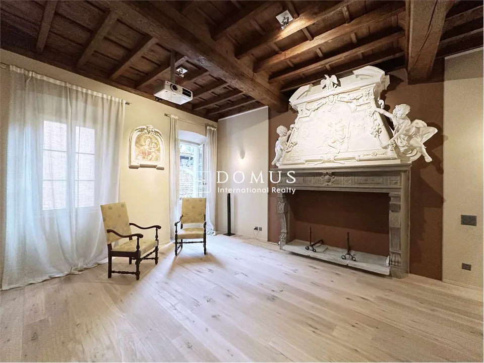 Historisches und raffiniertes Apartment am Seeufer – Foto 11 von 13