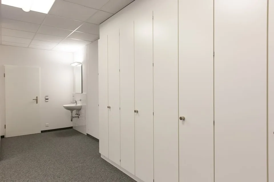 2 Büros im 1. OG zu vermieten – Foto 2 von 10