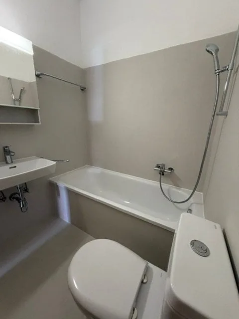 Lugano-Cassarate, 1.5 Zimmer mit Balkon zu vermieten – Foto 5 von 5