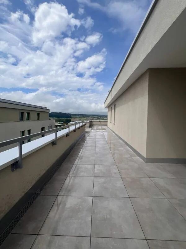 Appartamento in attico di 4,5 locali a Honau – foto 4 di 13