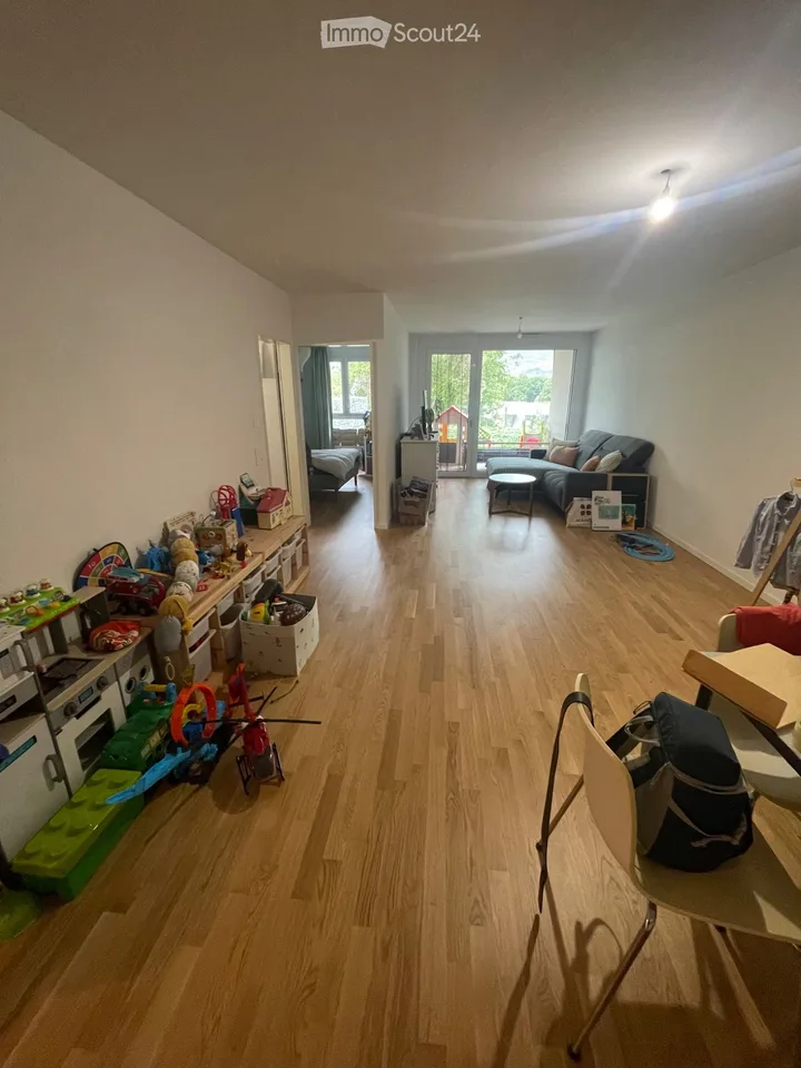Zweieinhalb-Zimmer-Wohnung mit Garten – Foto 4 von 5