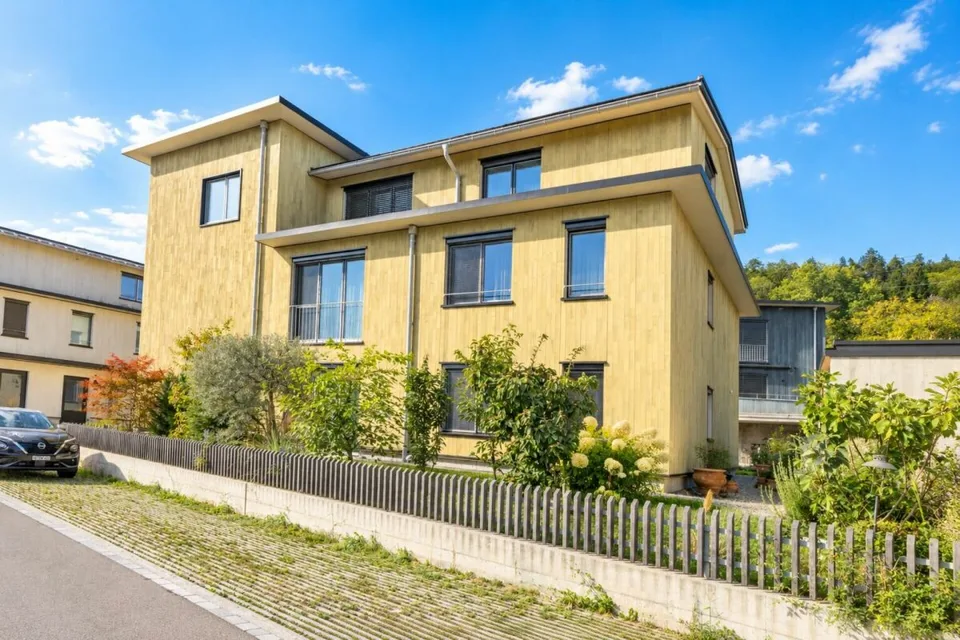 Appartement de jardin 4,5 pièces de haute qualité dans un quartier familial calme sans circulation – photo 22 sur 27