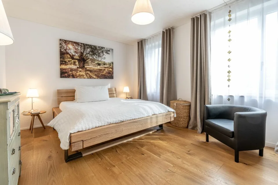 Appartement de jardin 4,5 pièces de haute qualité dans un quartier familial calme sans circulation – photo 8 sur 27