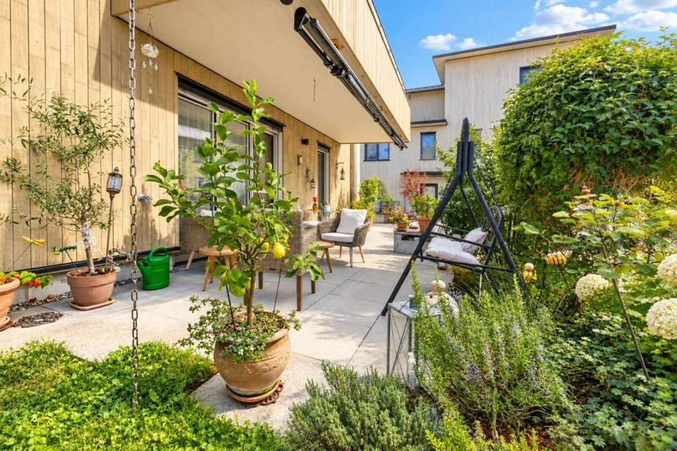 Appartement de jardin 4,5 pièces de haute qualité dans un quartier familial calme sans circulation – photo 19 sur 27