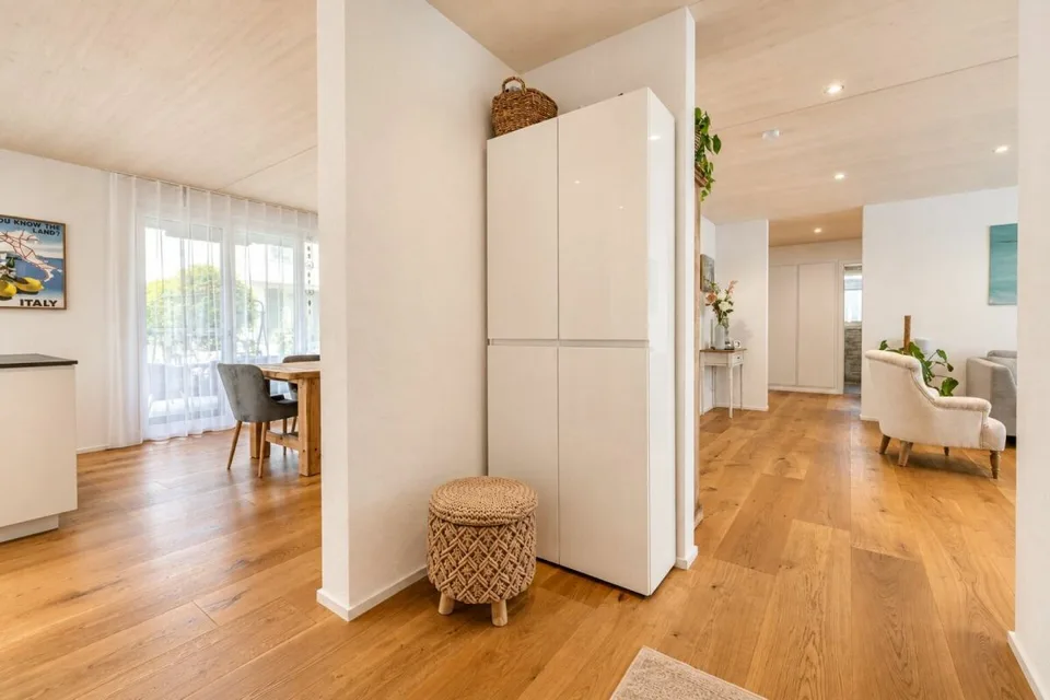 Appartement de jardin 4,5 pièces de haute qualité dans un quartier familial calme sans circulation – photo 6 sur 27