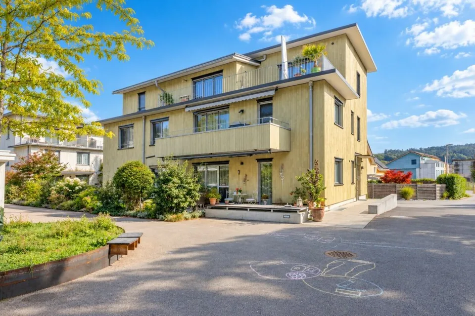 Appartement de jardin 4,5 pièces de haute qualité dans un quartier familial calme sans circulation – photo 23 sur 27