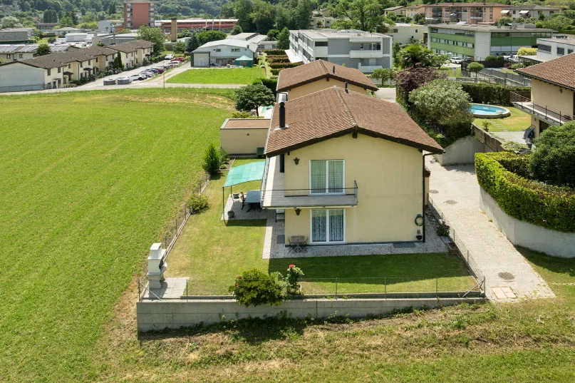OCCASION - VILLA 5,5 PIÈCES AVEC JARDIN PRIVÉ À BARBENGO – photo 9 sur 9