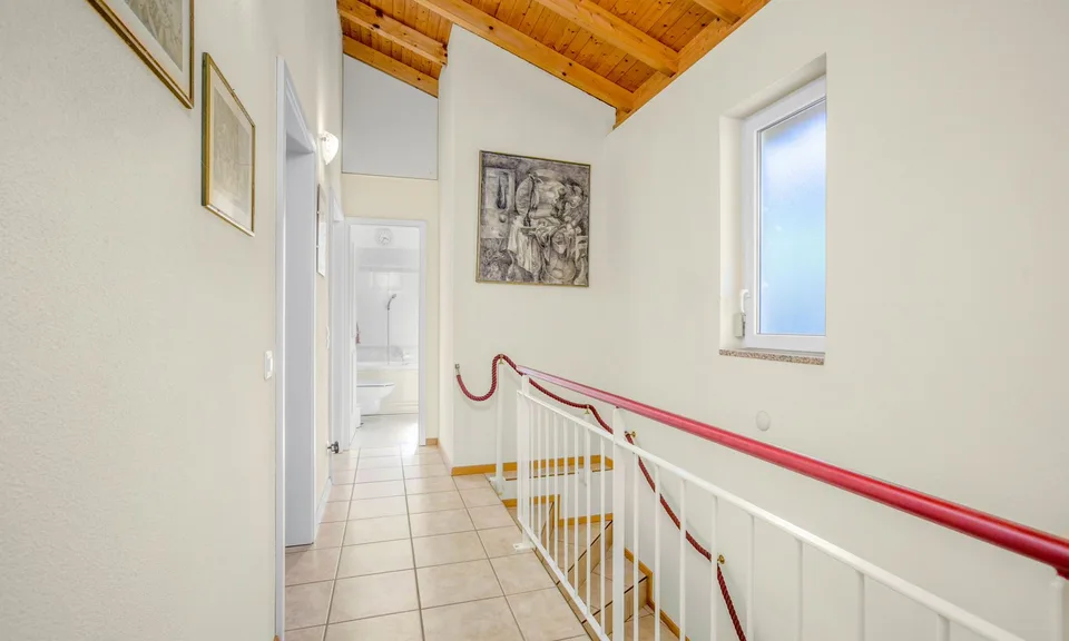 OCCASION - VILLA 5,5 PIÈCES AVEC JARDIN PRIVÉ À BARBENGO – photo 6 sur 9