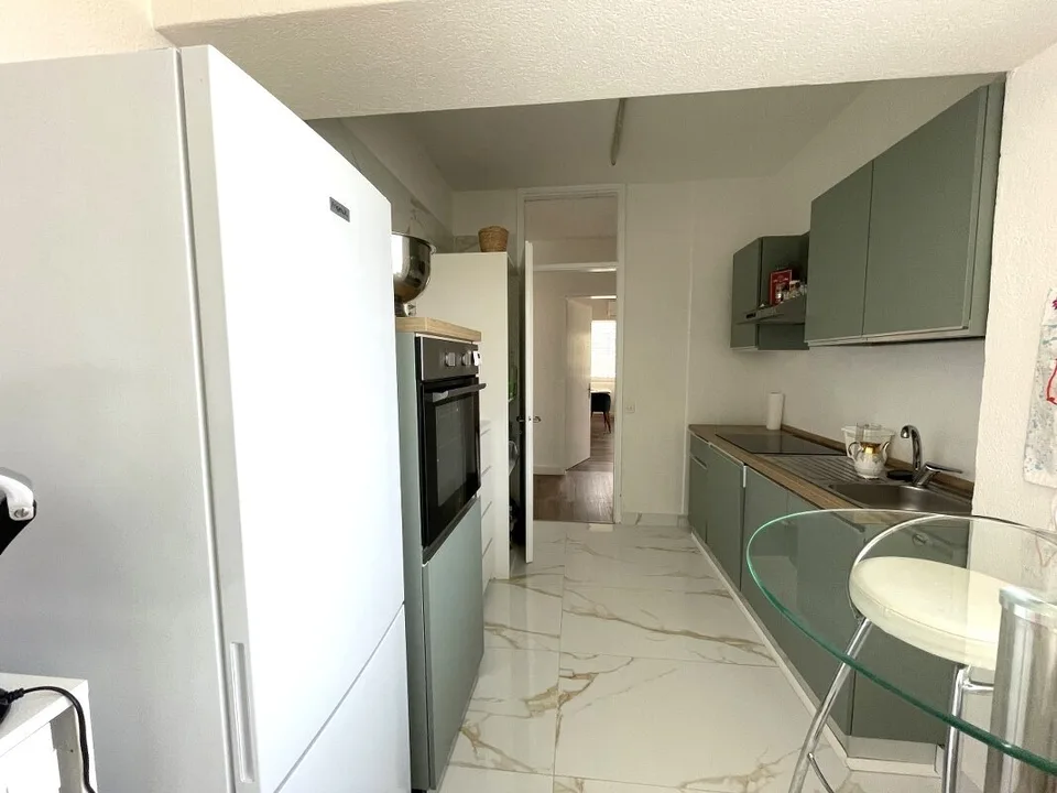 APPARTEMENT LUMINEUX 3.5 PIÈCES RÉNOVÉ À VENDRE À CHIASSO – photo 4 sur 9