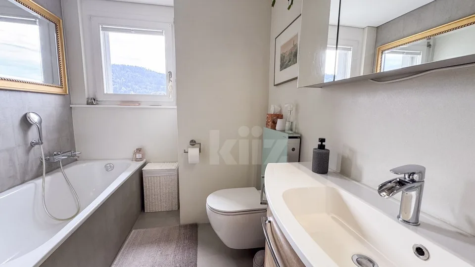 Charming semi-detached house with pool – photo 10 of 13