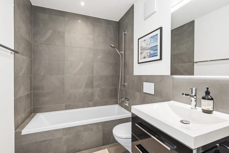 "PURE" - Vivere nella bellezza in semplicità. Appartamento in attico di 3,5 locali a Binz – foto 7 di 12